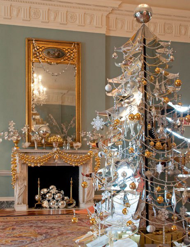 teal-and-gold-christmas-tree