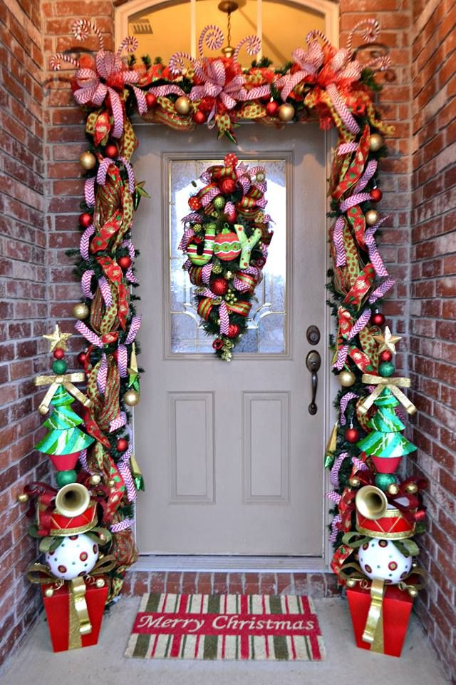 whimsical-christmas-front-door