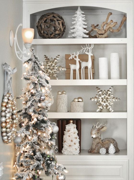 white-and-gold-christmas-decor