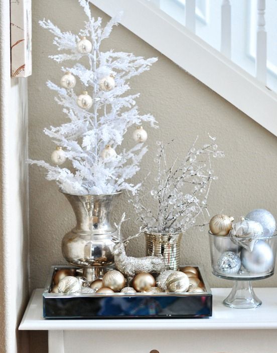 white-and-gold-christmas-decorating-ideas