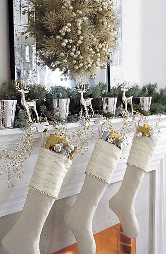 white-and-gold-christmas-mantel