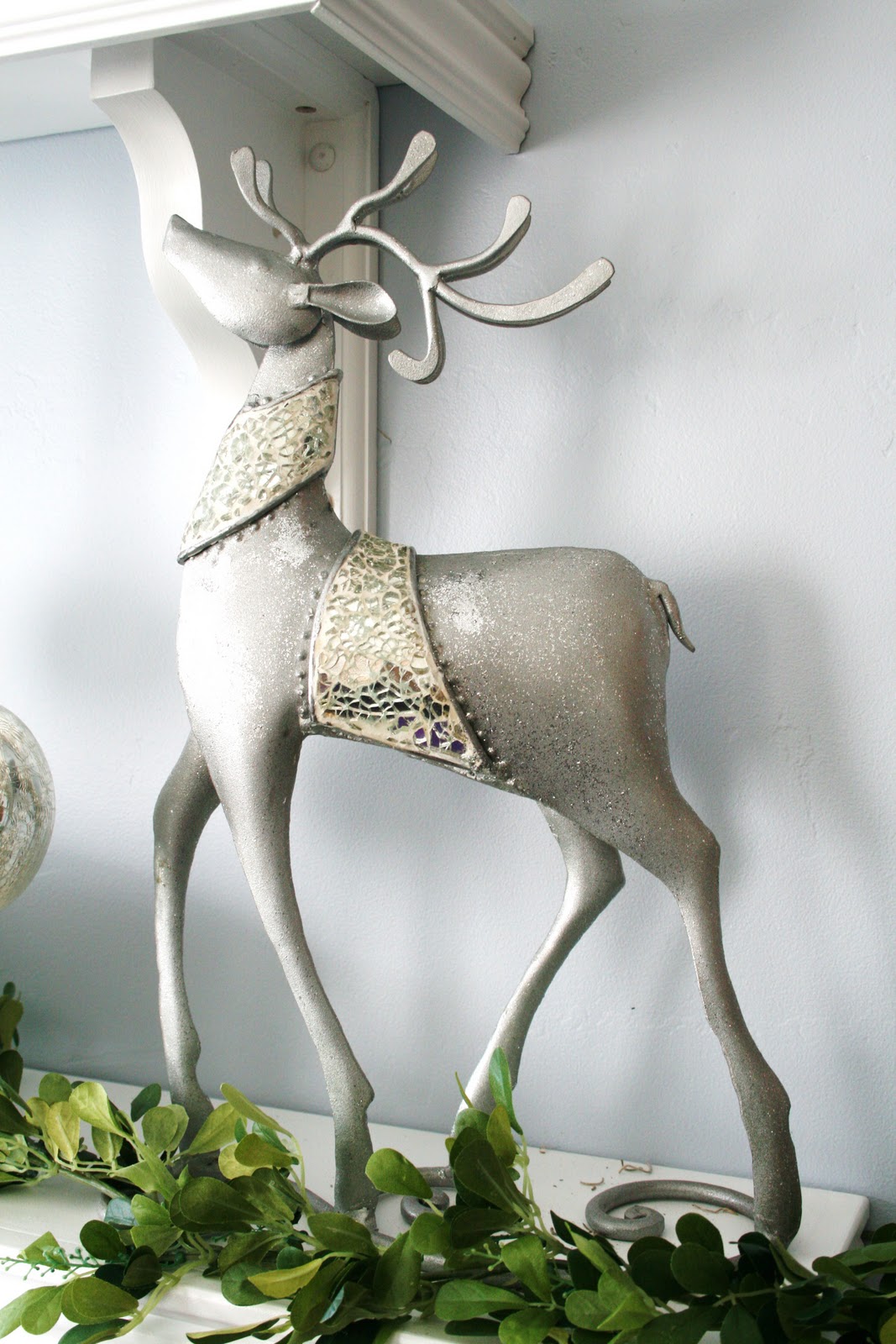 white-and-silver-christmas-reindeer