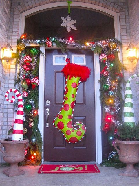 whoville-christmas-door-ideas