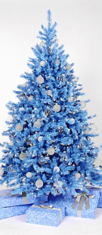 blue-christmas-tree