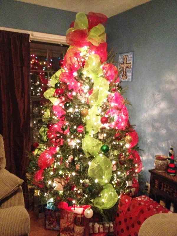 christmas-tree-decorated