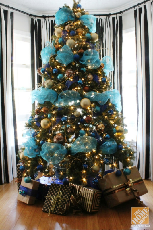 christmas-tree-decorating-ideas-with-mesh-with-blue-colour