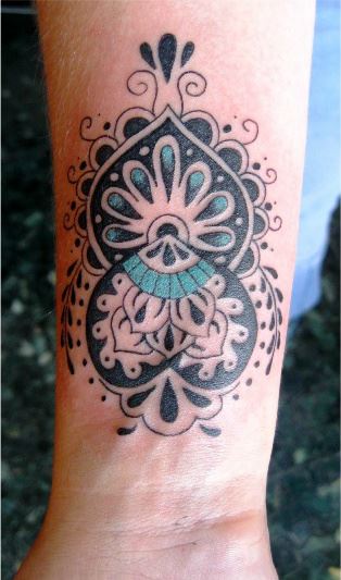 abstract-geometric-tattoo-arm