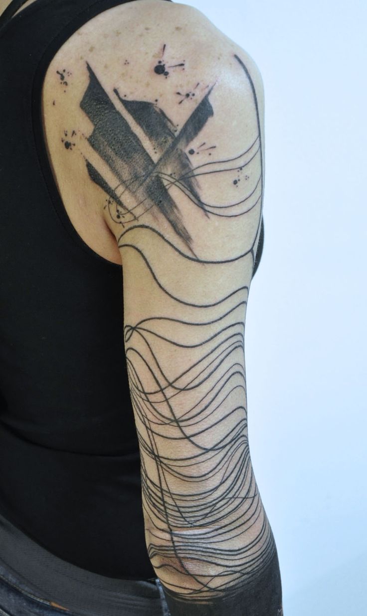 abstract-lines-tattoo-sleeve