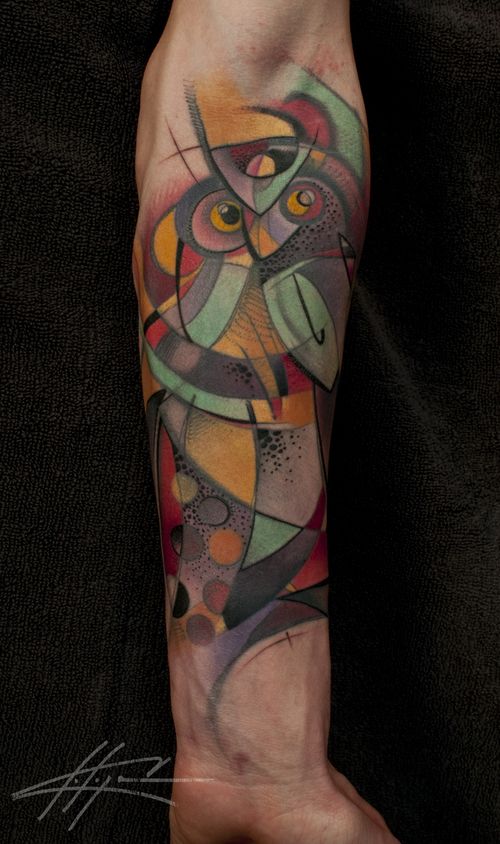 abstract-owl-tattoo-design