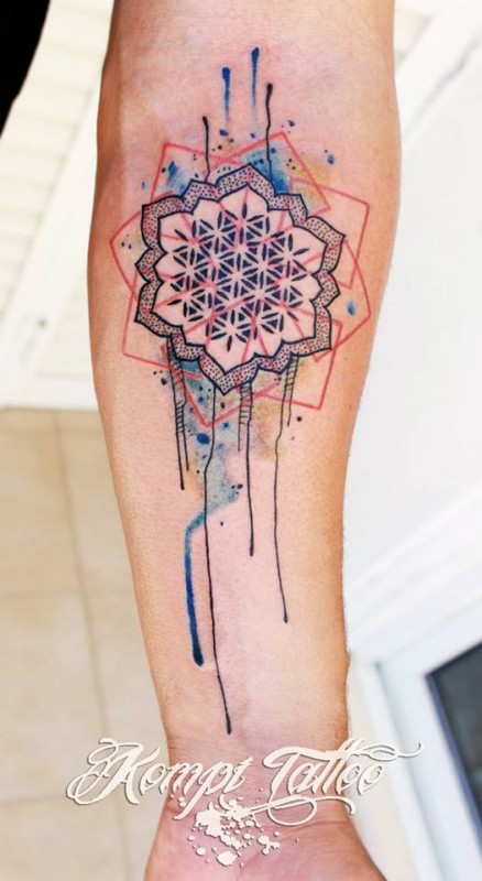 and-geometric-watercolor-tattoo