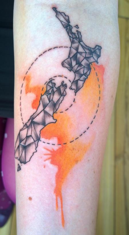 and-geometric-watercolor-tattoos