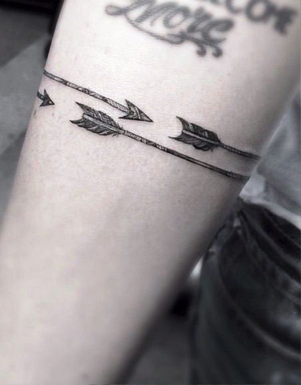 arrow-tattoo-on-wrist