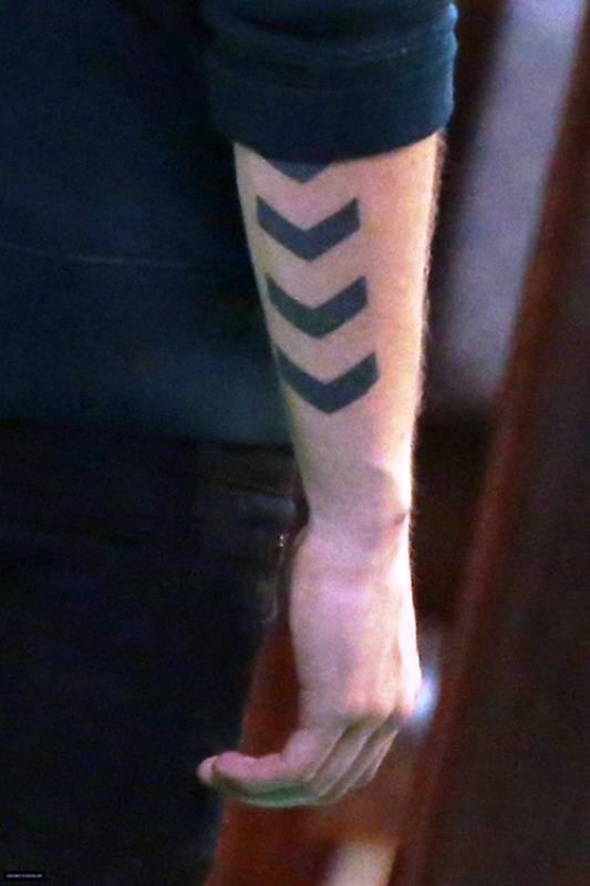 arrow-tattoos-on-arm