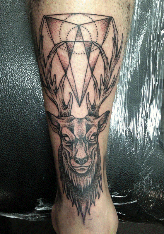 black-and-grey-geometric-deer-tattoo