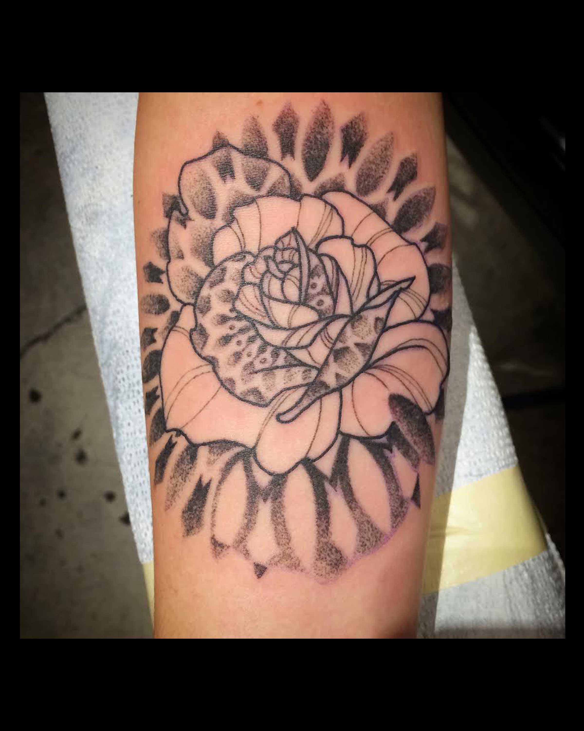 black-and-grey-rose-tattoo
