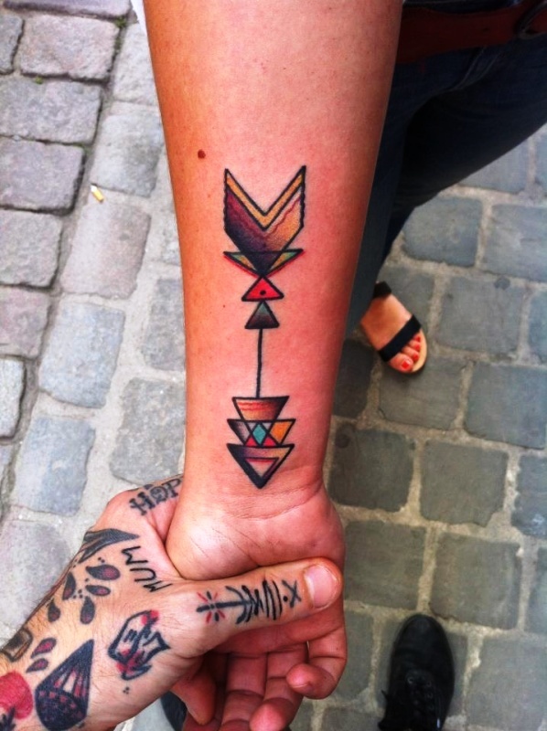 colorful-arrow-tattoo