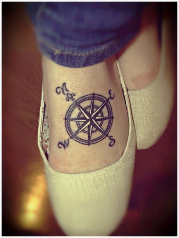 compass-tattoo-design-legs