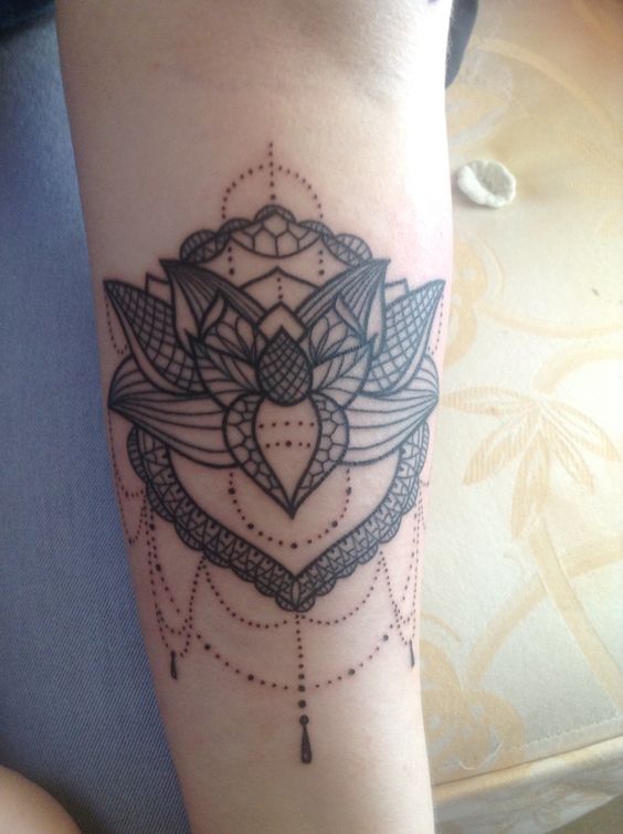 dot-work-lotus-tattoo