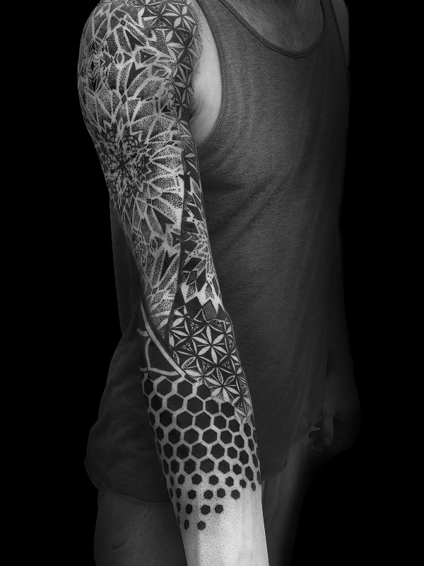 dotwork-tattoo-sleeve
