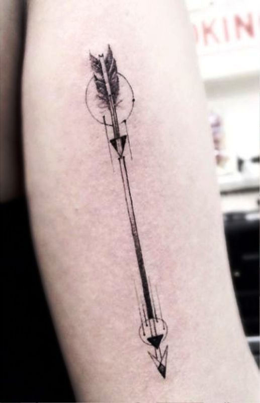 dr-woo-tattoo-arrow