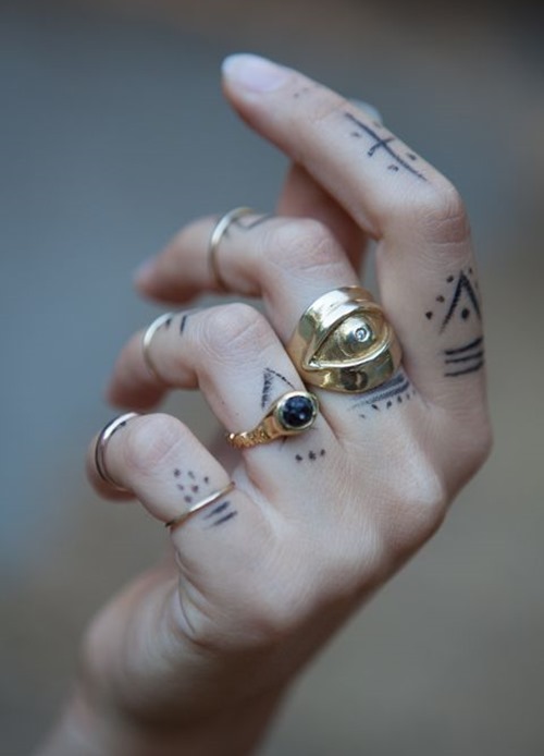 finger-tattoo-designs