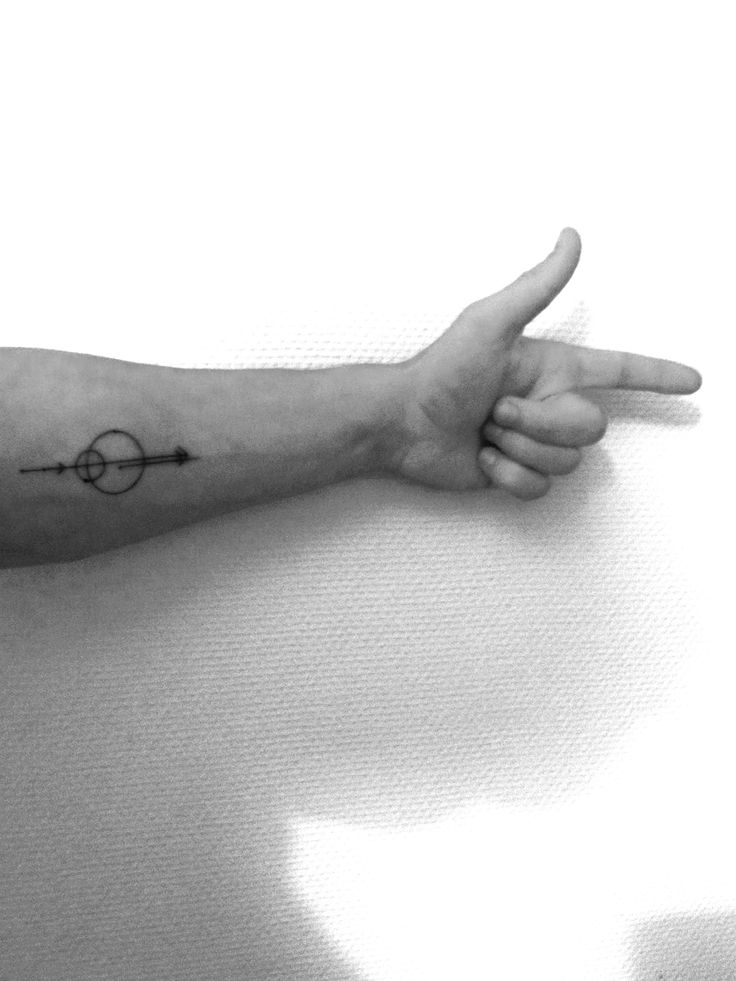 geometric-arrow-tattoo-design-new