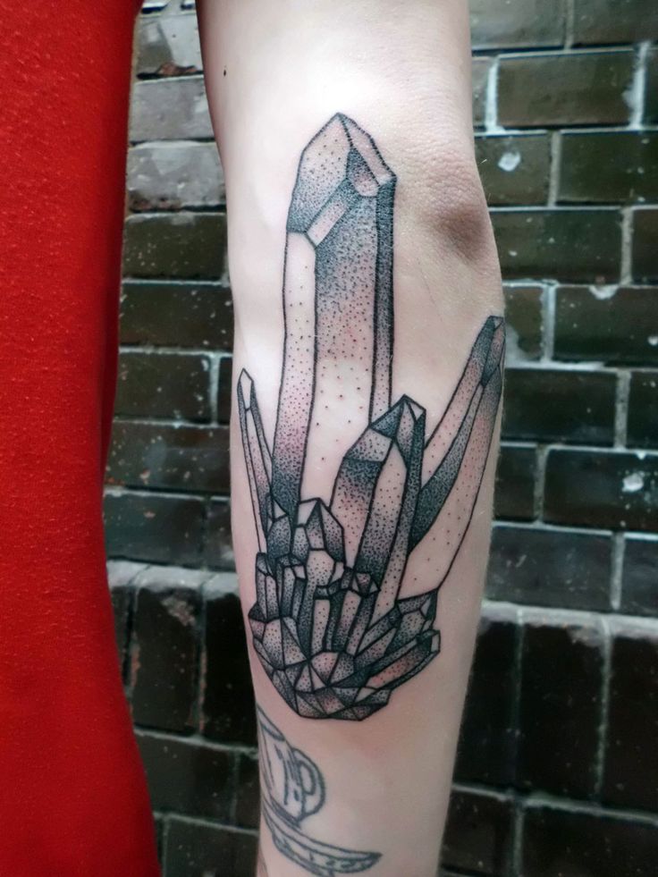 geometric-crystal-tattoo