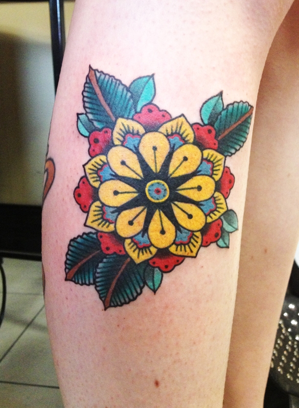 geometric-flower-tattoo