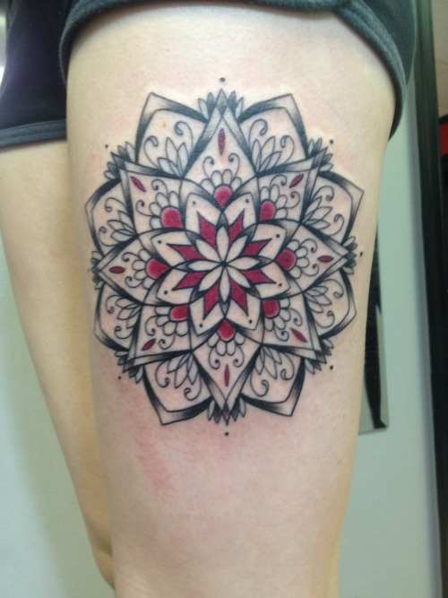 geometric-flowers-tattoos-tumblr