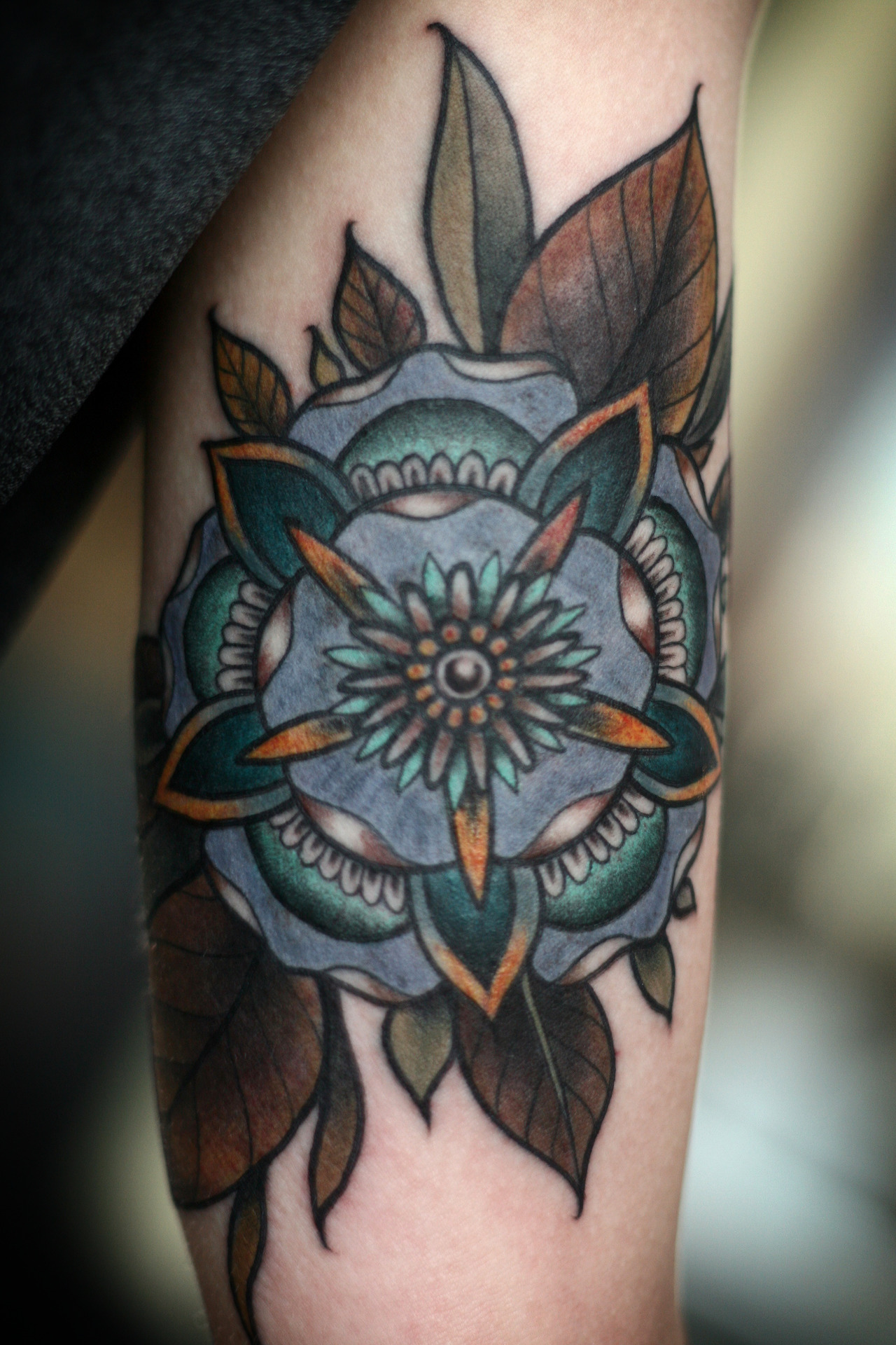 geometric-flowers-tattoos-tumblr