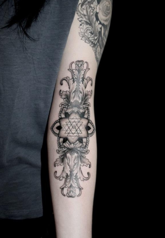 geometric-forearm-tattoo
