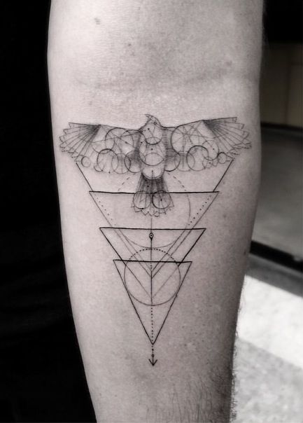geometric-hawk-tattoo-design