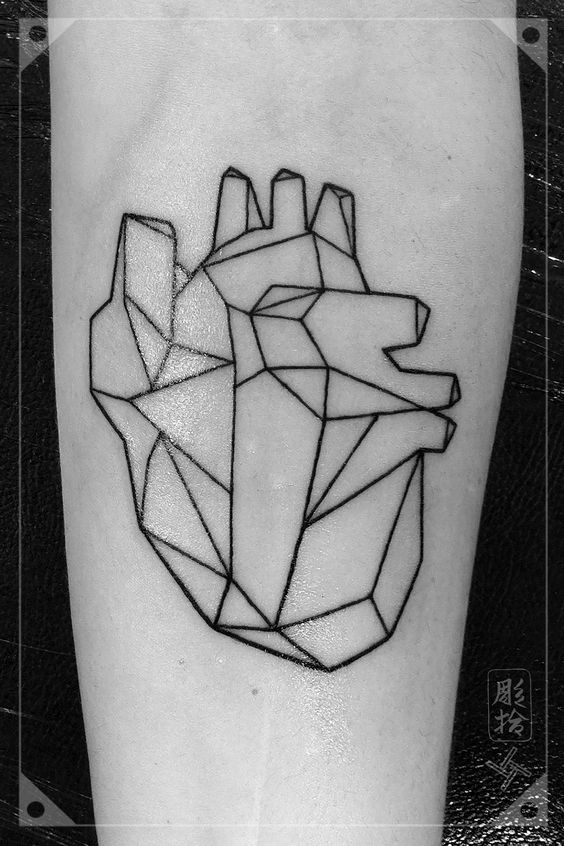geometric-heart-drawing-tattoo