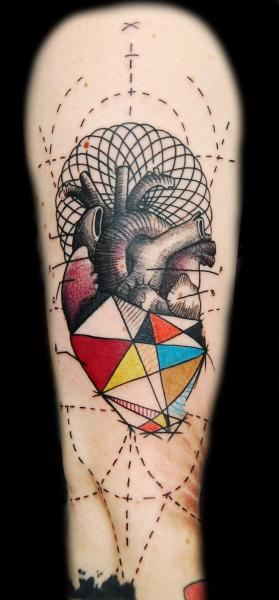 geometric-heart-tattoos
