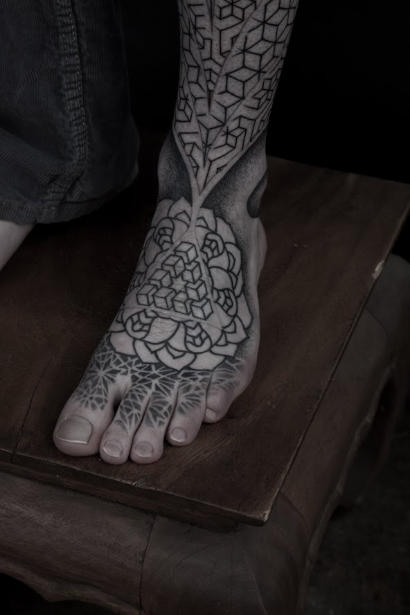 geometric-leg-sleeve-tattoo