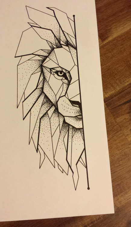 geometric-lion-tattoo-design