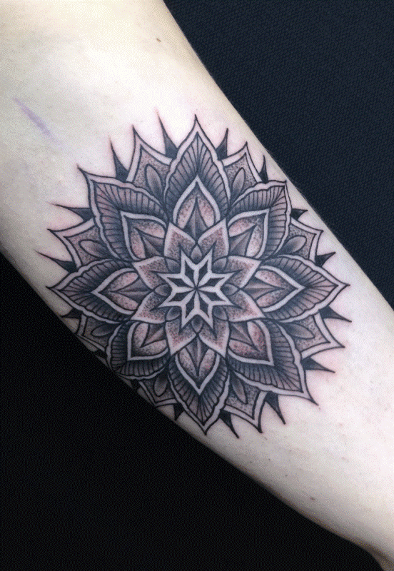 geometric-mandala-tattoo