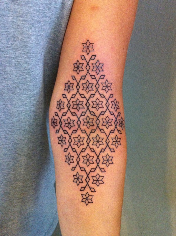 geometric-pattern-arm-tattoo