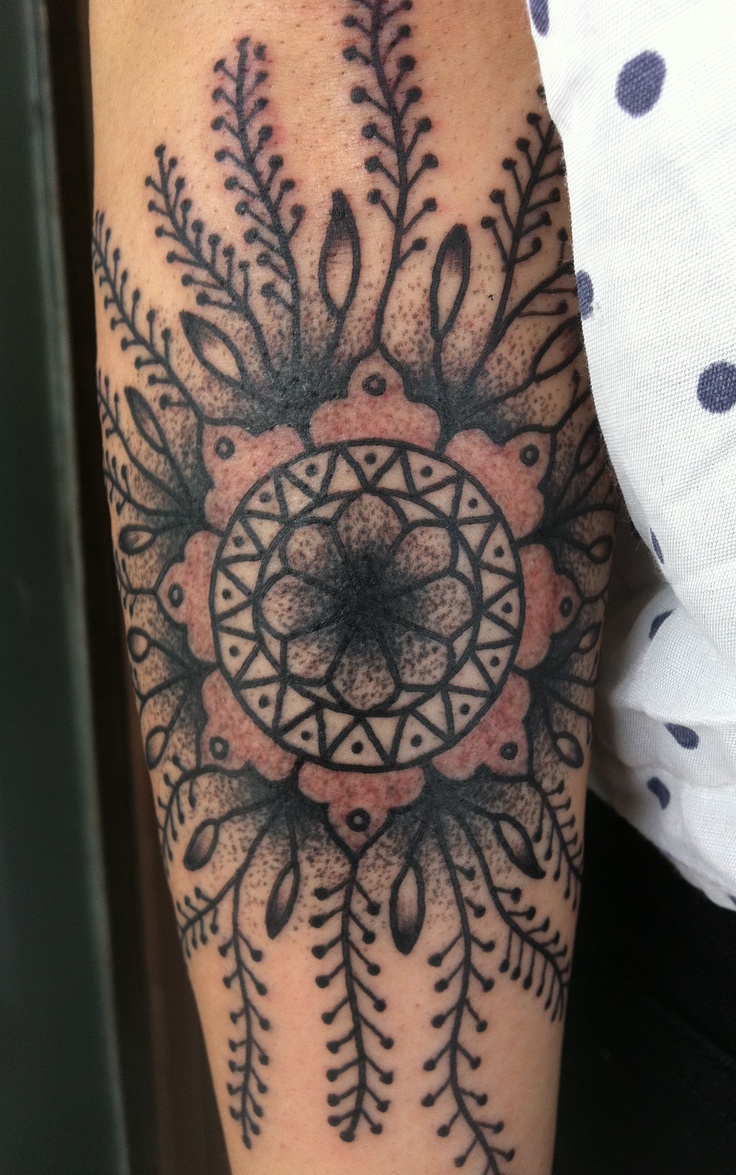 geometric-pattern-mandala-tattoo