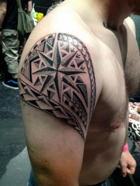 geometric-shoulder-tattoo-2015