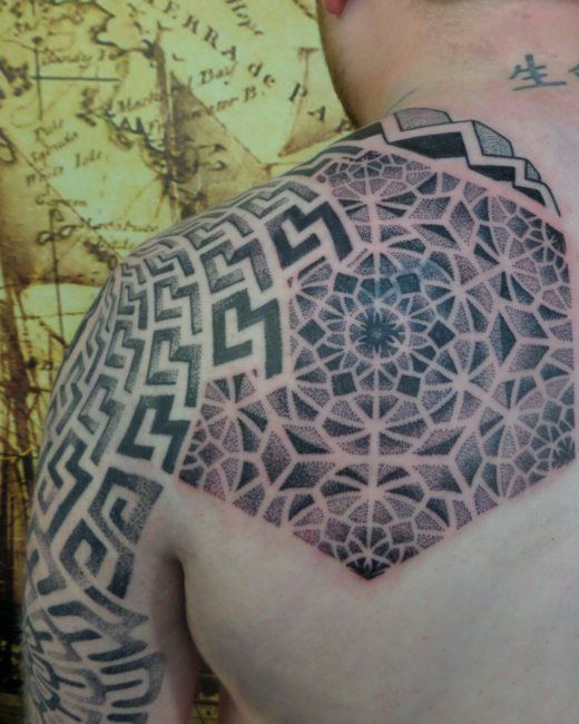 geometric-shoulder-tattoo-2018