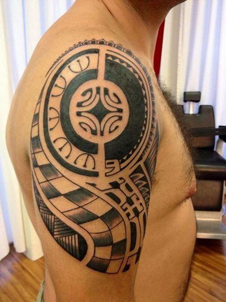 geometric-shoulder-tattoo-fine-ideas-new