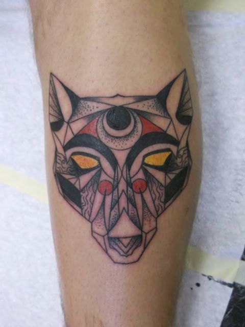 geometric-wolf-head-tattoo