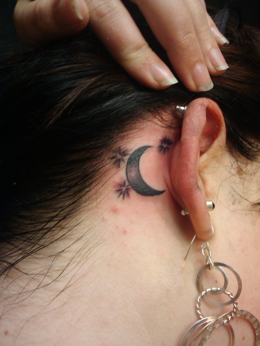 moon-and-star-tattoos-behind-ear
