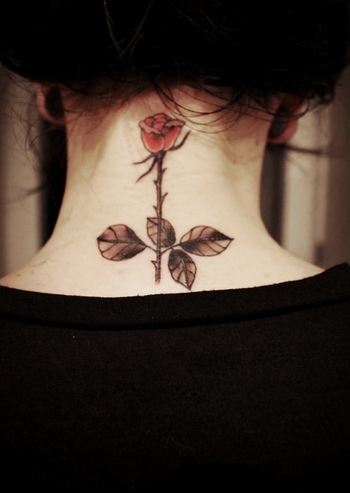 rose-tattoo-on-neck