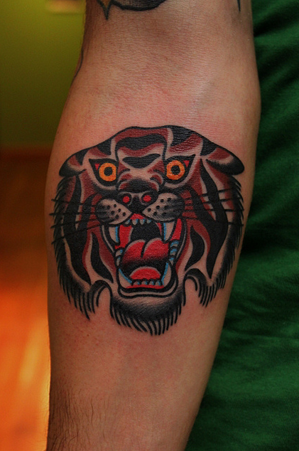 tiger-and-cubs-tattoo-on-back
