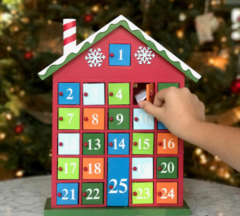 25 Best Decorative Advent Calendars for Christmas Flawssy