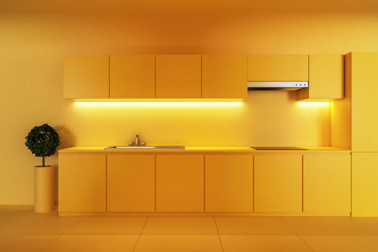 An ultra yellow kitchen (1)